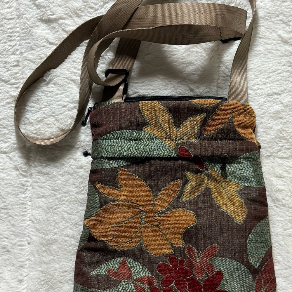 Wild West Floral Patterned Crossbody Bag